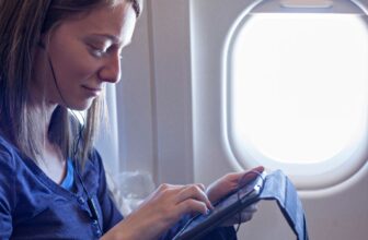 Versatile Travel Scarves to Elevate Your Style
