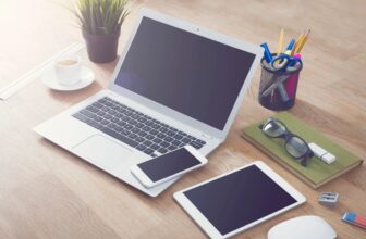 Must-Have Travel Tech Accessories for Savvy Travelers