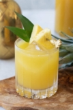 10 Pineapple-Flavored Cocktails You Need to Try This Summer 🍍🍹